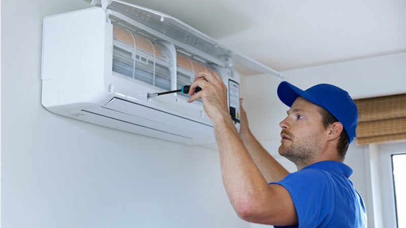 https://www.diversifiedhvac.com/wp-content/uploads/2022/01/ductless-split-maintenance.jpg